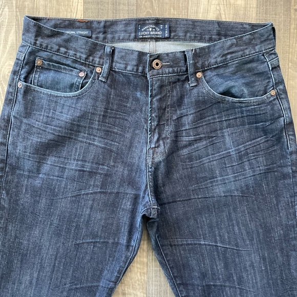 34x30 Lucky Brand 221 Original Straight Jeans 
# 7M12085
Blue Dark Wash - Picture 3 of 9